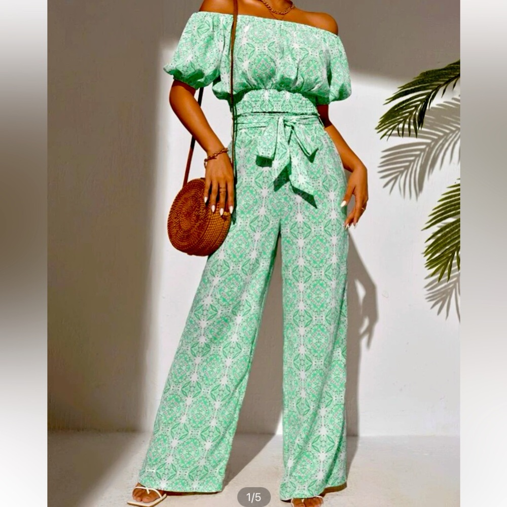 Vacation time floral crop top matching flare pant w tie belt